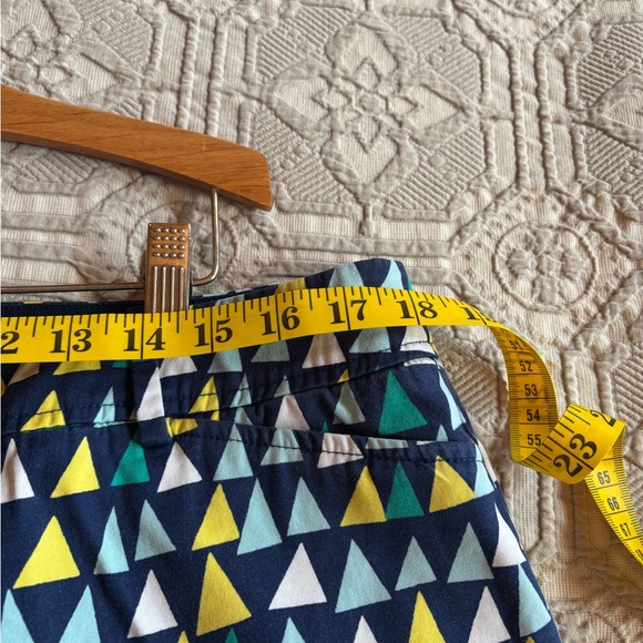 Colorful Geometric Patterned Shorts - Picture 3 of 5